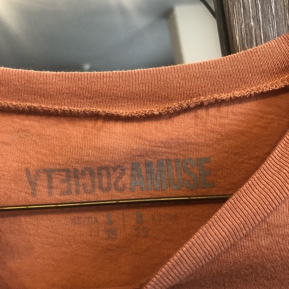 Amuse Society | Sun Island Rum Graphic Tee Small - Picture 4 of 7